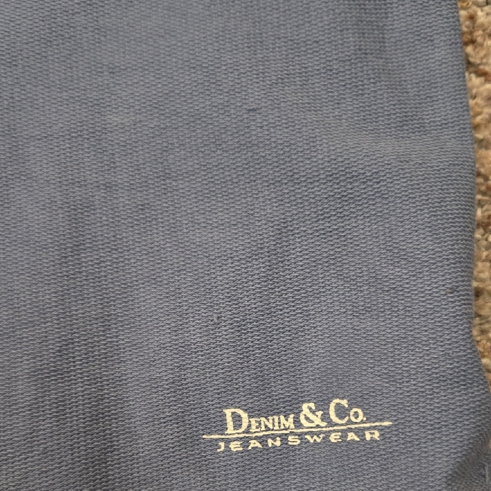 Denim&Co Long Sleeve Tunic in Soft Blue - Picture 3 of 5